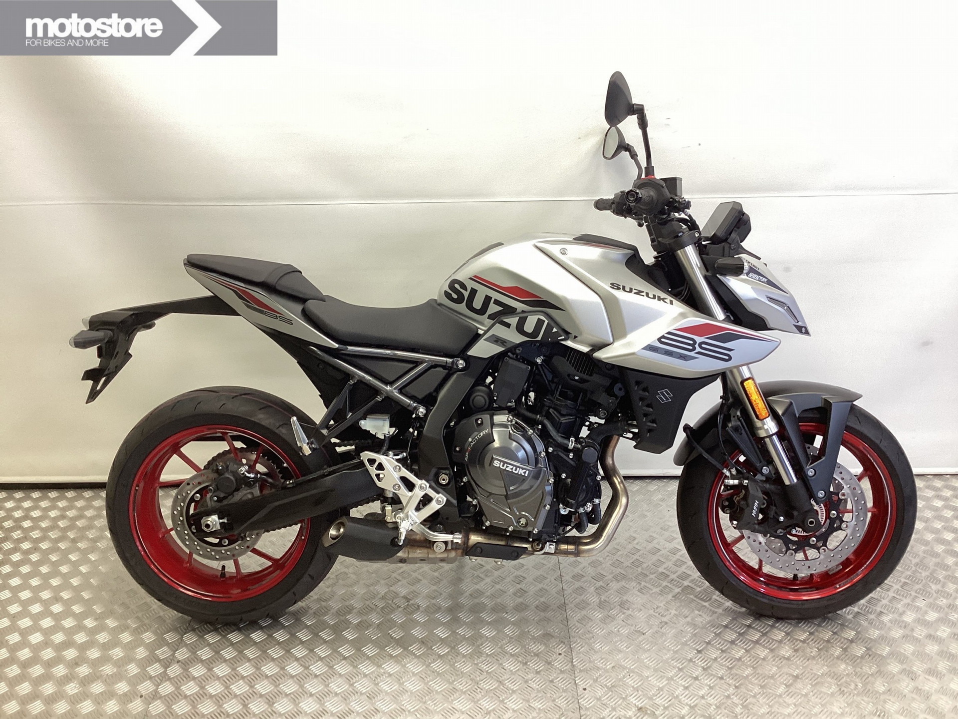 Suzuki GSX-8S