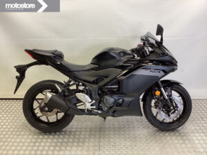 Yamaha YZF-R3 ABS