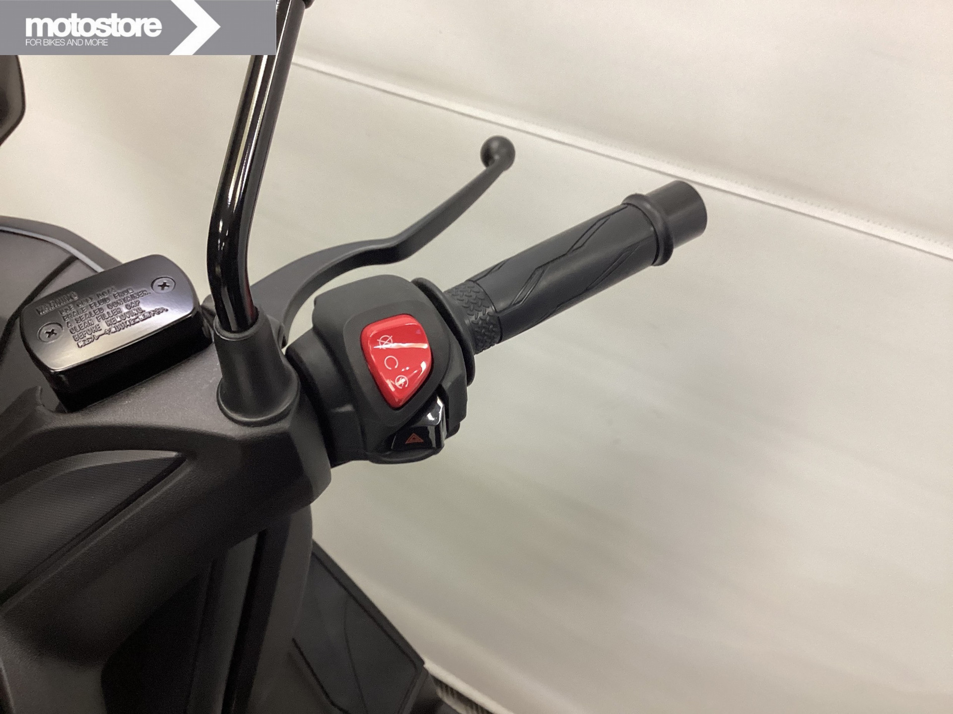 Yamaha X MAX 300 ABS - Afbeelding 11
