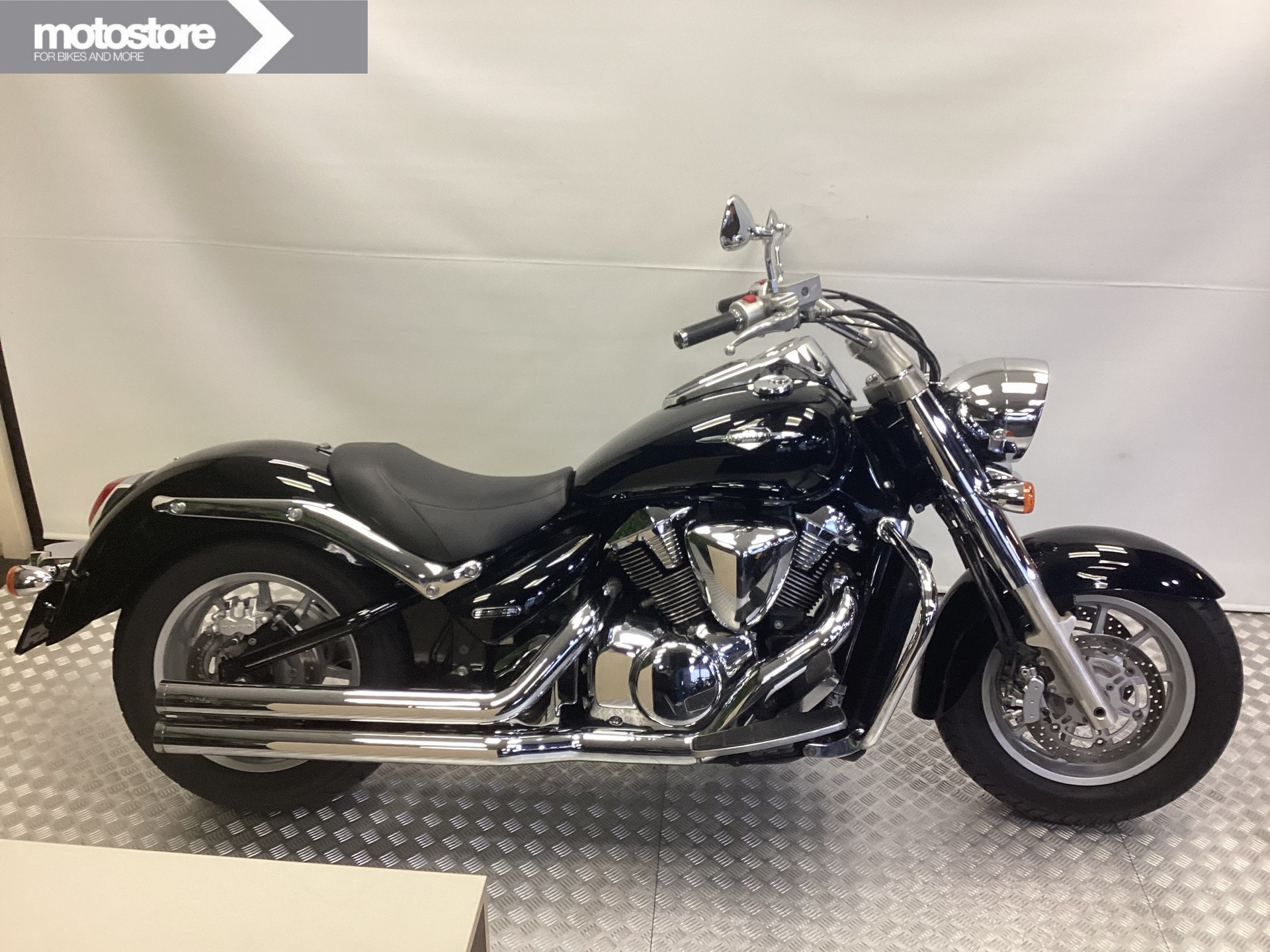 Suzuki Intruder C1800R