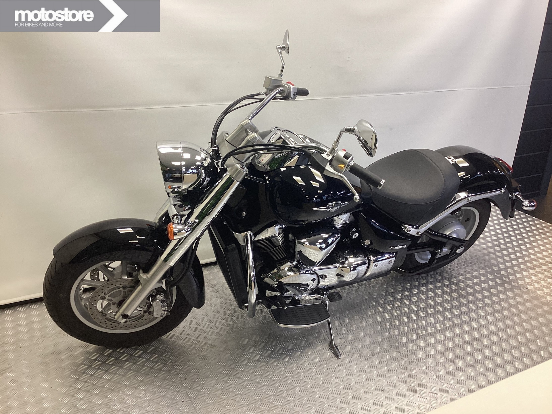 Suzuki Intruder C1800R - Afbeelding 16